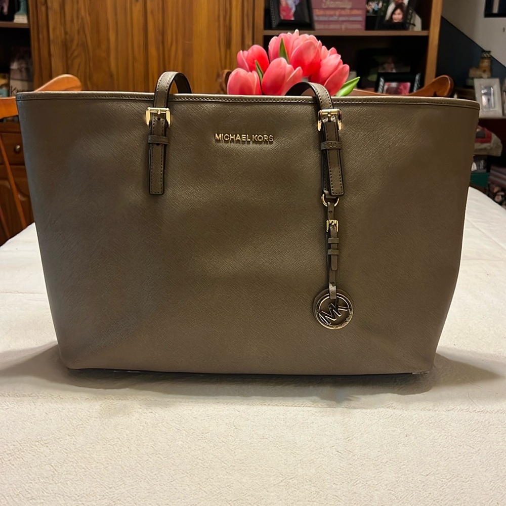 Michael Kors Tote - Picture 1 of 6